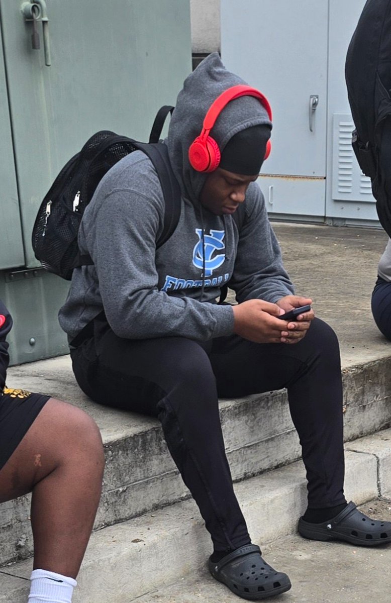 K’veonMoore53 (@kjmoore53) on Twitter photo Focus and Determined! Bout to let these OL/DL feel where I'm coming from!!! <a href="/UANextFootball/">All-America Game</a> Camp in N.O.
###justayoungBULLfromtheSIPP
<a href="/Gridiron_CoachT/">Coach Twhite</a>
<a href="/CoachJones_75/">Jermaine Jones Jr</a>
<a href="/CoachTylerFunk/">Tyler Funk</a>
<a href="/PrepRedzoneMS/">Prep Redzone Mississippi</a>
<a href="/LawrencHopkins/">Lawrence Hopkins</a>
<a href="/coachsa/">Angela Hyland</a> Focus and Determined! Bout to let these OL/DL feel where I'm coming from!!! <a href="/UANextFootball/">All-America Game</a> Camp in N.O.
###justayoungBULLfromtheSIPP
<a href="/Gridiron_CoachT/">Coach Twhite</a>
<a href="/CoachJones_75/">Jermaine Jones Jr</a>
<a href="/CoachTylerFunk/">Tyler Funk</a>
<a href="/PrepRedzoneMS/">Prep Redzone Mississippi</a>
<a href="/LawrencHopkins/">Lawrence Hopkins</a>
<a href="/coachsa/">Angela Hyland</a>