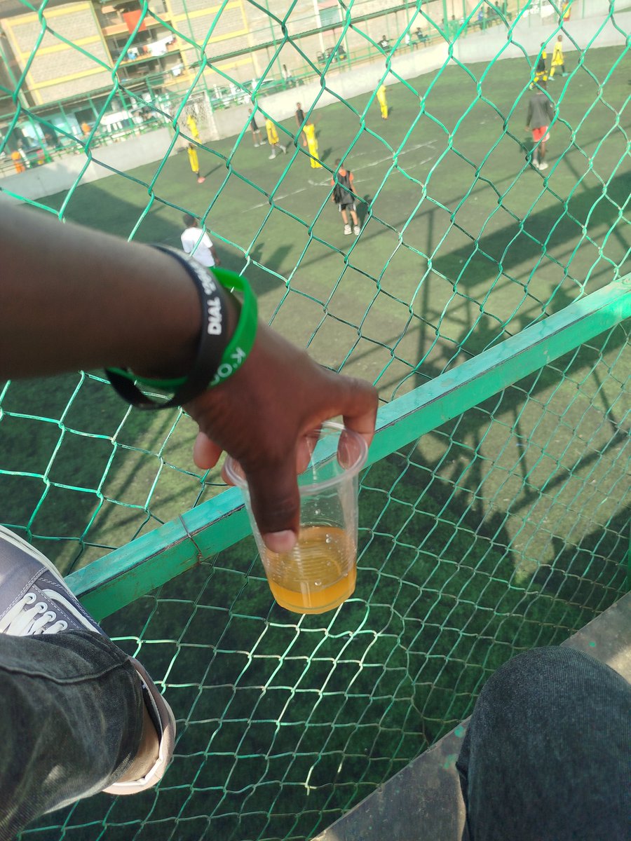 Saturday are for football ⚽⚽