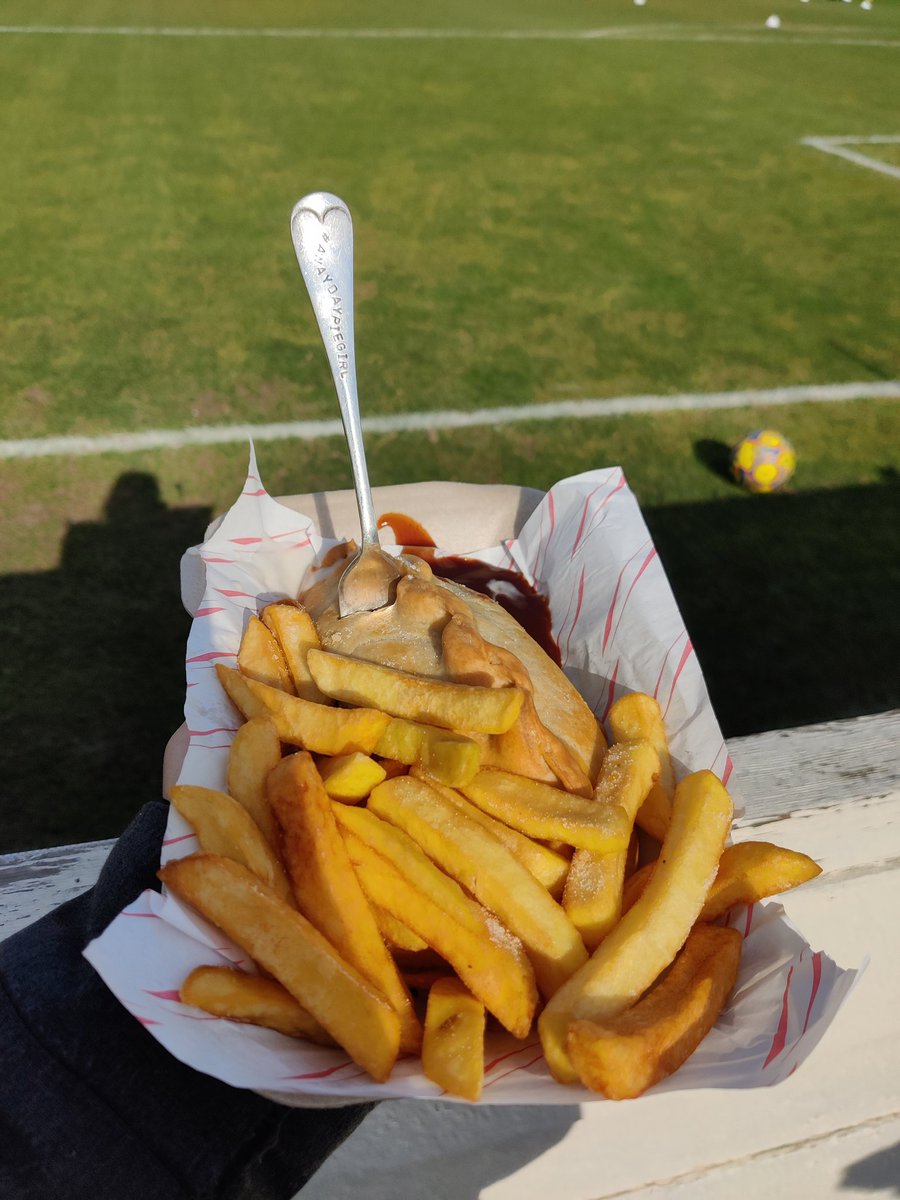 🍴 #AwayDayPieGirl™ 🍴 (@awaydaypiegirl) on Twitter photo Today's pastry-based comestible is a Cornish pasty at <a href="/SportingFC/">Bromsgrove Sporting</a>
And yes a pasty is considered a pie under the <a href="/BritishPies/">British Pie Awards</a> rules 😉 Today's pastry-based comestible is a Cornish pasty at <a href="/SportingFC/">Bromsgrove Sporting</a>
And yes a pasty is considered a pie under the <a href="/BritishPies/">British Pie Awards</a> rules 😉