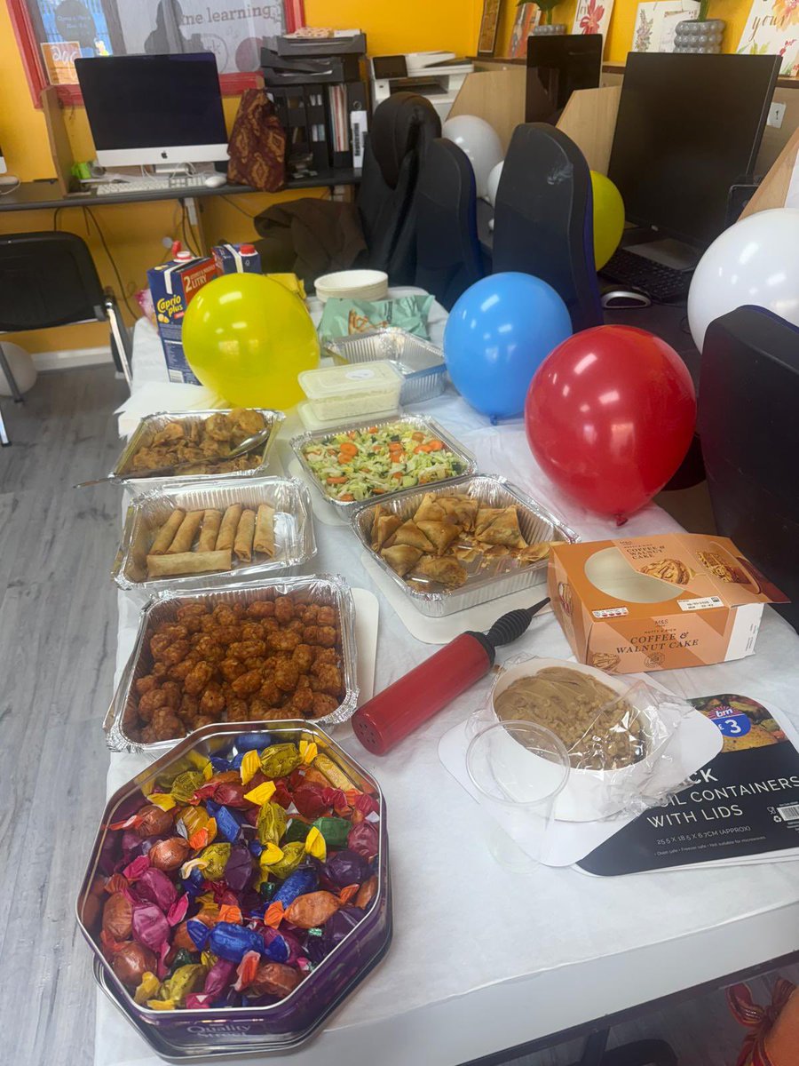 ExcelWomensAssc's tweet image. International Women’s Day Celebrations @ Excel Women’s Centre All day today.

Human library
Sharing lived experiences 
Light refreshments
Fun games

Bollywood dance 💃 

#IWD2025 #AccelerateAction

@lbbdcouncil @TNLUK @UN_Women  
@womensday @HuffPostWomen