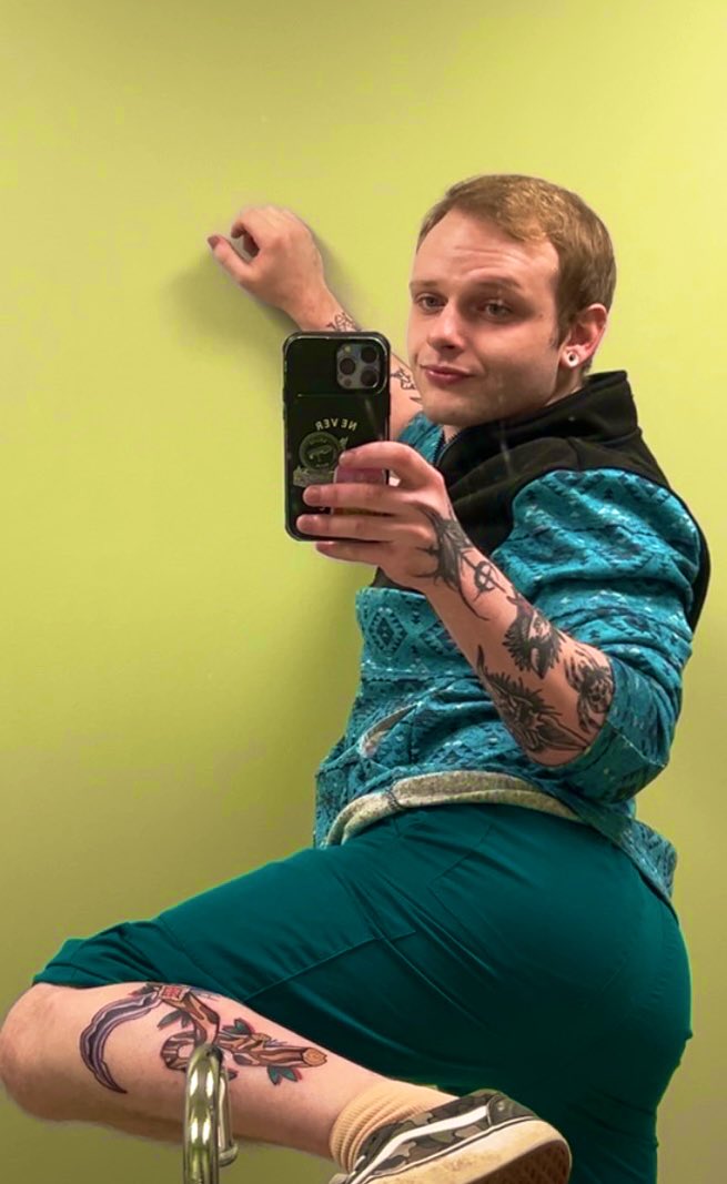 jake 🦇 (@chadtheimpaler_) on Twitter photo 