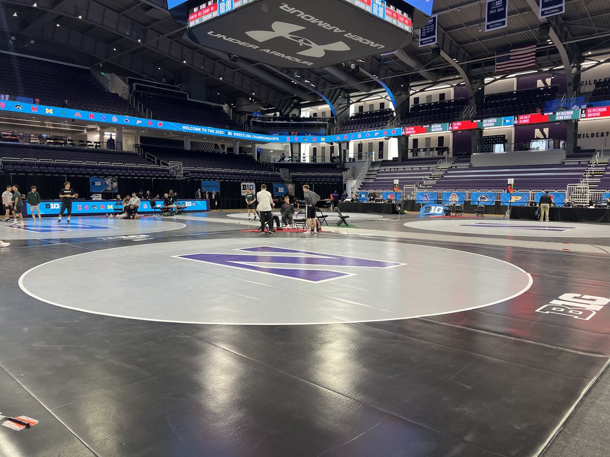 Time to wrestle ! Big Ten Championship at Northwestern University.