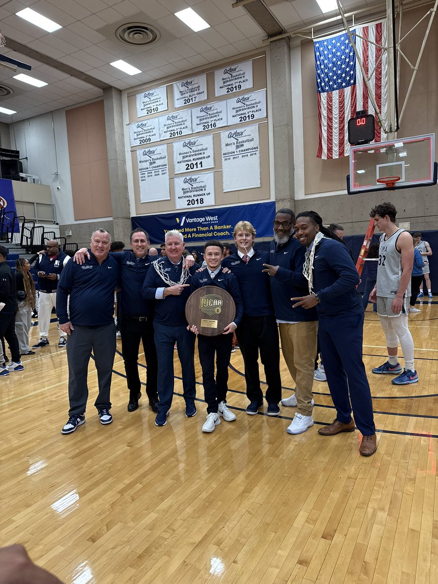 coach jay tweet media