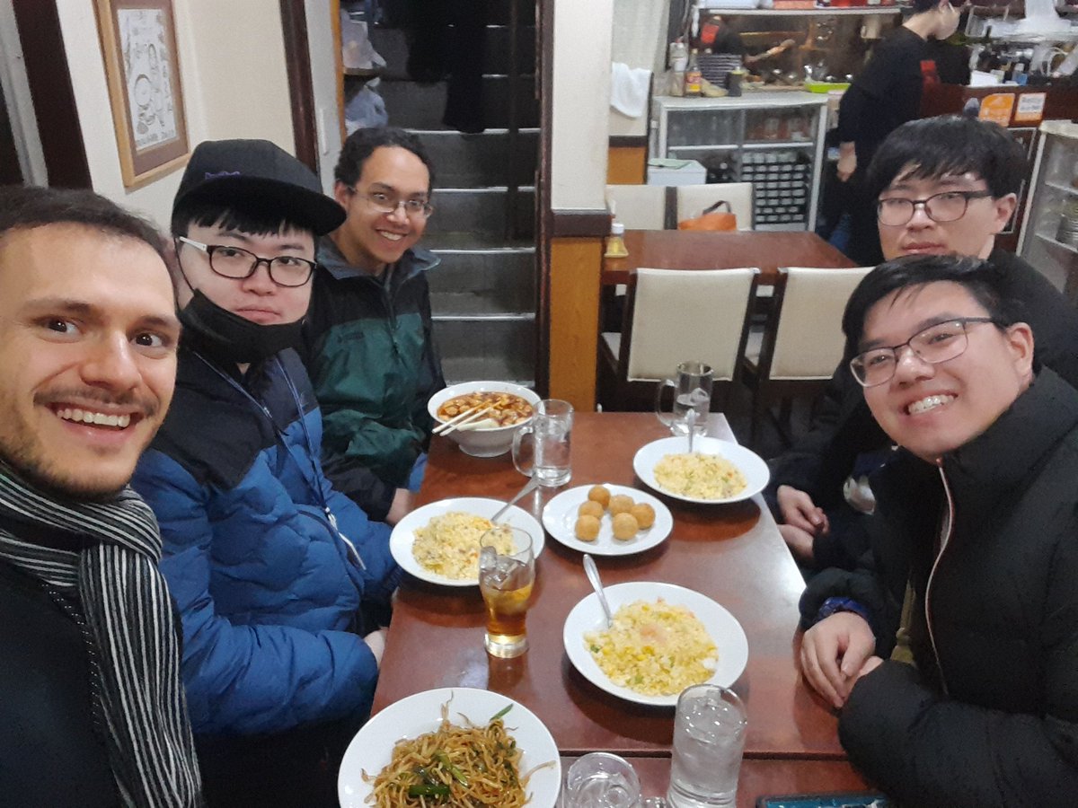 海外ティームでレストラン!!!明日グランプリ頑張りましょう!!