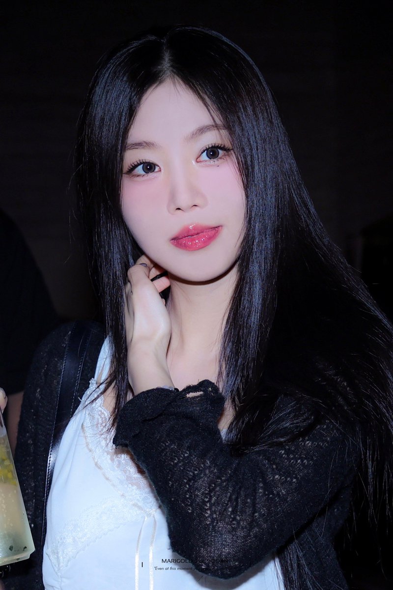 marigold_sj's tweet photo. 수지나 생일 추카해 ♥️🎉

#SOOJINDAY #HappySOOJINday
#서탱만의_아기고냥이_수탱이생일
#수진 #SOOJIN https://t.co/tL7lCAzWA2
