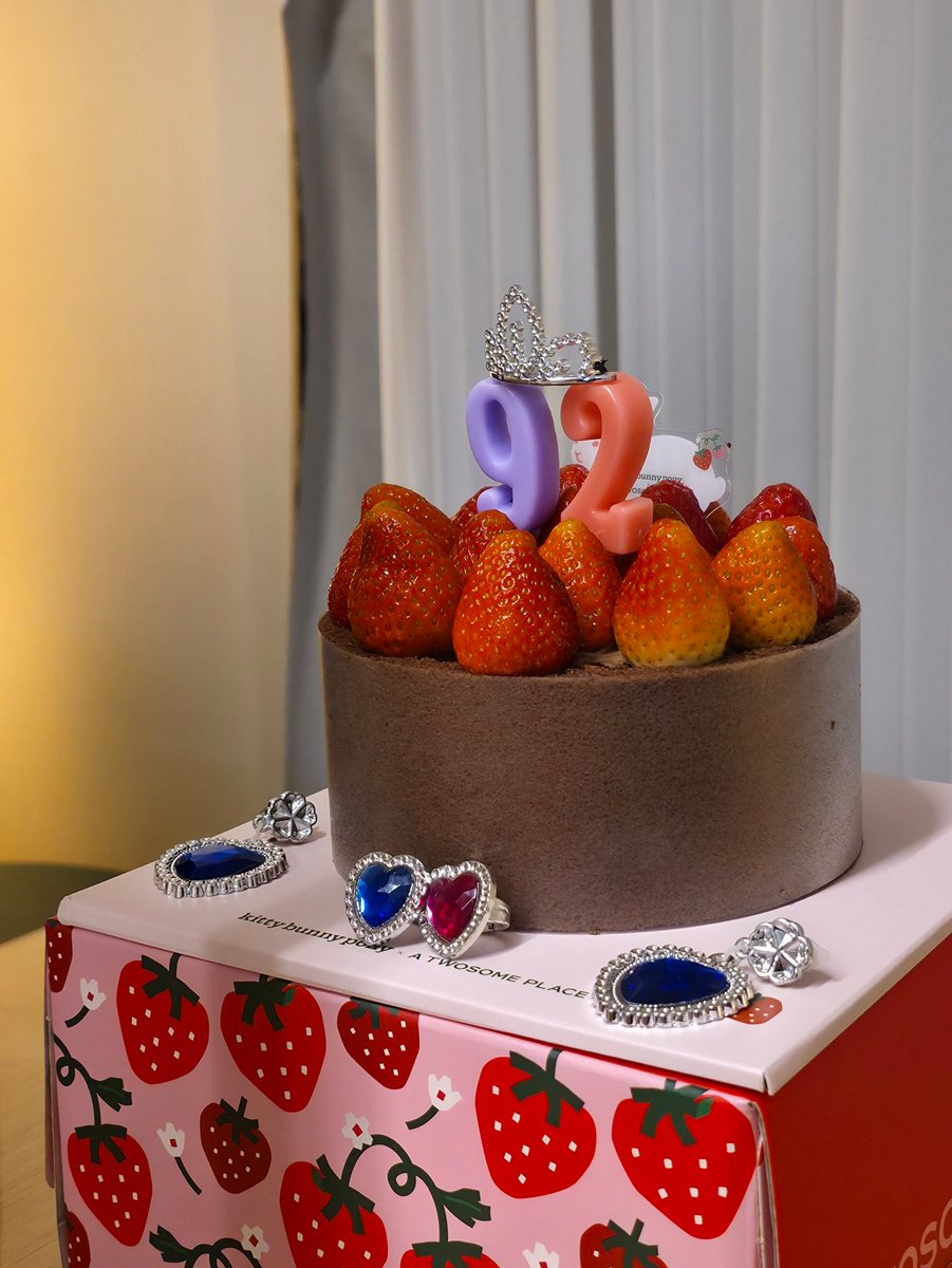 따뚜찌 tweet media