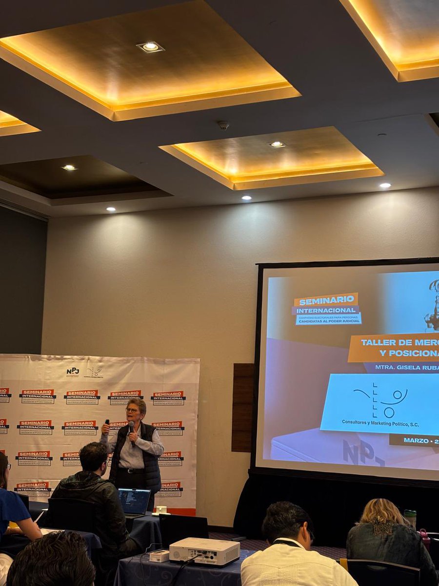 ConsultoresyMkt's tweet image. “Tienen 60 días, ¿qué van hacer, tienen que pensar en votos, aquí son votos, votos, votos. Tenemos que escuchar a la gente, saber qué quieren. Como te ven, te votan”

@GiselaRubach en #SeminarioNPJ2025
#EleccionesPoderJudicial