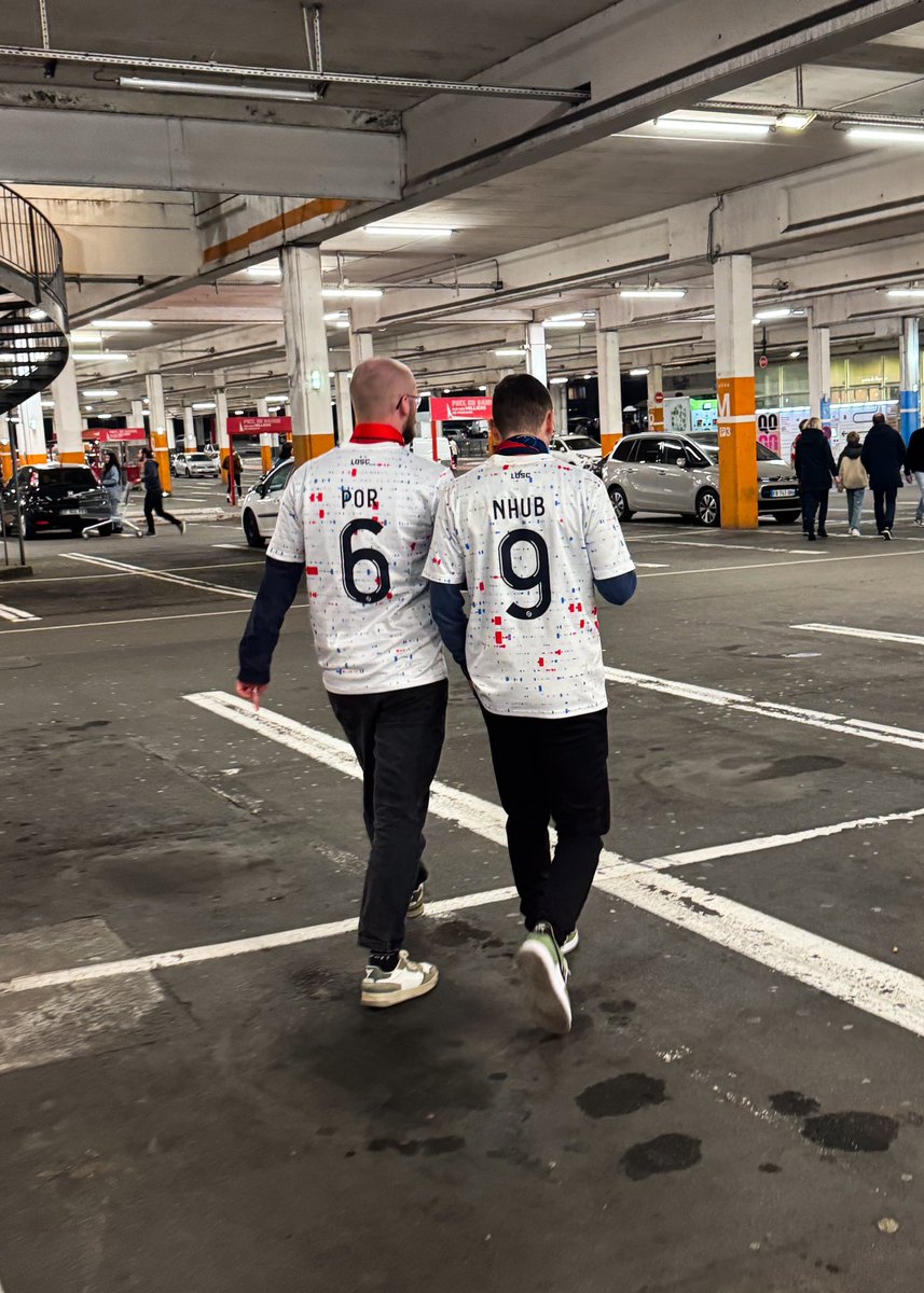 VibesFoot's tweet photo. Ce flocage de supporters du LOSC 💀 https://t.co/o89JMP8JZx