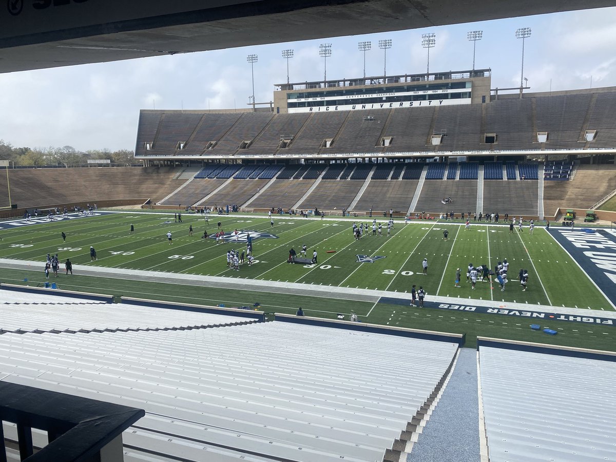 Coach James Mayden (@jamesmayden) on Twitter photo It was a pleasure getting to come home and see <a href="/RiceFootball/">Rice Football</a> getting after it! I’m excited to see <a href="/Scott_AbellFB/">Scott Abell</a> push the Owls to new heights🏈
#RFND #GoOwls #WE It was a pleasure getting to come home and see <a href="/RiceFootball/">Rice Football</a> getting after it! I’m excited to see <a href="/Scott_AbellFB/">Scott Abell</a> push the Owls to new heights🏈
#RFND #GoOwls #WE