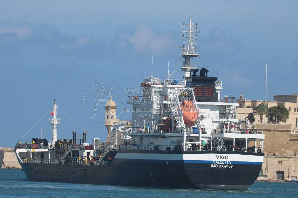 Shipguru's tweet photo. #Chinabuilt #oilproductstanker #VIGO #leaving #grandharbourmalta - 06.03.2025 - https://t.co/nfgboxcB5B - NO PHOTOS can be used or manipulated without our permission @shippingdata @ShippingTV @worldshipsoc @ShippingMag @ShippingMagnate @ShipsInPics @Rich_Ships @ShippingWatch https://t.co/ThYCsLBmNw