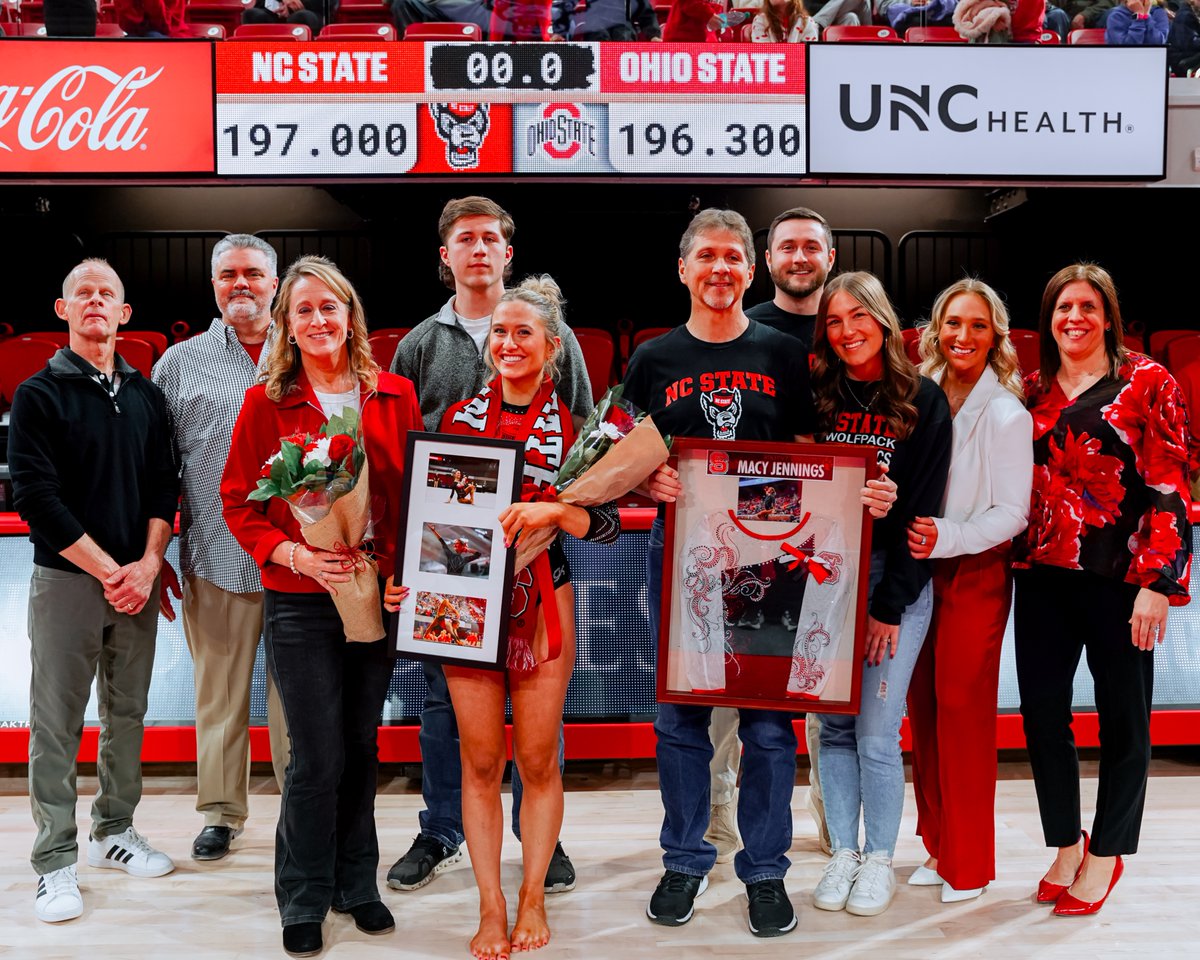 Pack_Gymnastics's tweet photo. A mentor and shining light to all! ♥️

We are so incredibly proud of you, Macy!

#PackNastics | #GoPack https://t.co/tpiZm7HPuW