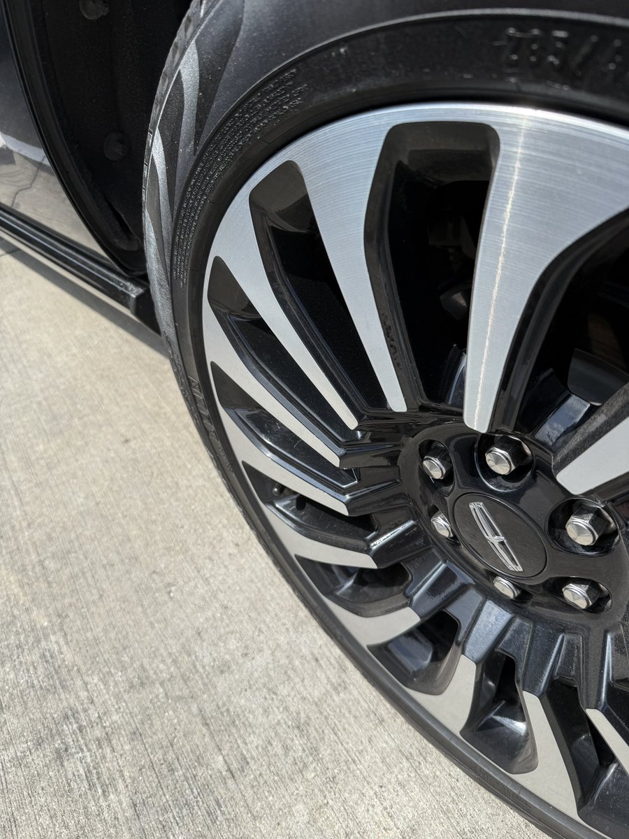 Alex Mealer tweet media