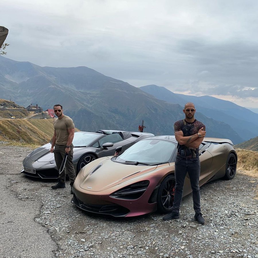 Stop complaining. No one cares. It's your duty to become the greatest.

cashghost.gumroad.com/l/TwitterGuide