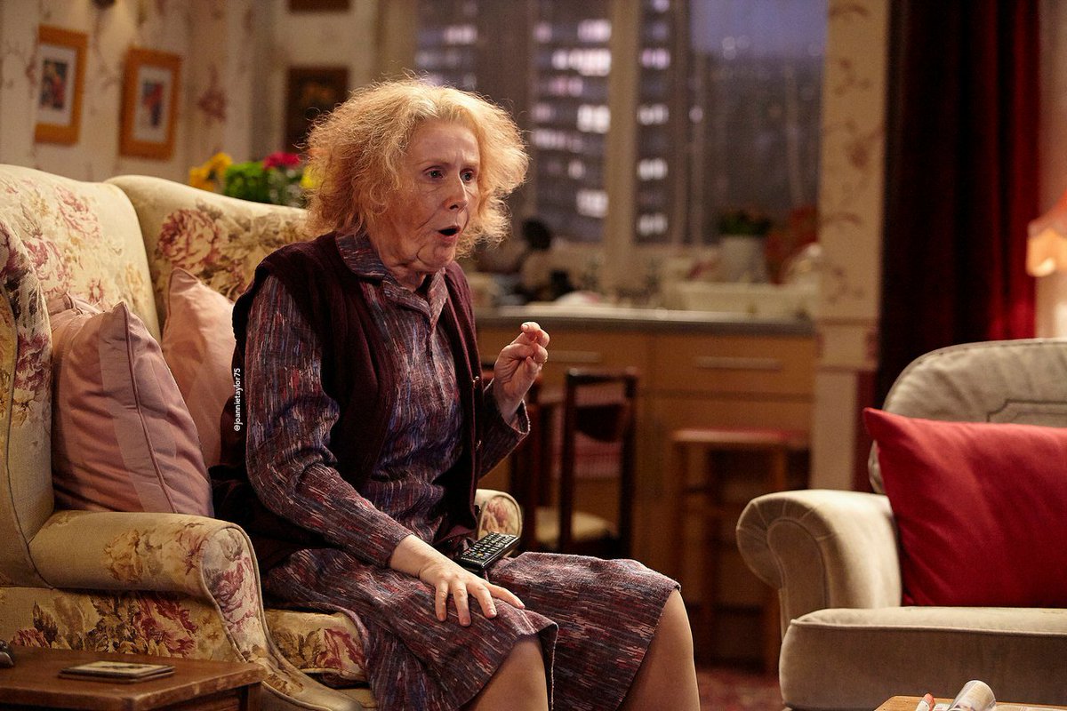 Mrs Joanie Nan Taylor HRH RP tweet media