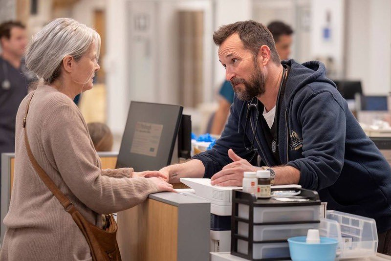 mariewho03's tweet image. The Pitt 01x11 promo pics (2)

#ThePitt #michaelrobinavitch #noahwyle #heathercollins #tracyifeachor #donniedonahue #brandonmendezhomer #danaevans #katherinelanasa