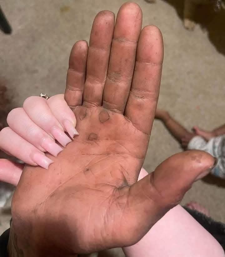 يتعب الرجال كي تعيش أميراتهم بسلام 🎀🥰
#يوم_المراه_العالمي