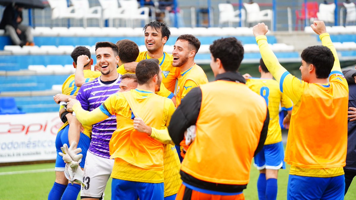 💛 ¡TODOS AL SAN SEBASTIÁN! 🏟️

😁 Queremos más imágenes de alegría. 
🫂 Queremos más abrazos de gol.
🙌🏼 Queremos más celebraciones de victorias. 

📣 ¡Afición! ¡Vuestro aliento nos ayudará a conseguir la victoria! 💪🏼

#MeQuedoContigo