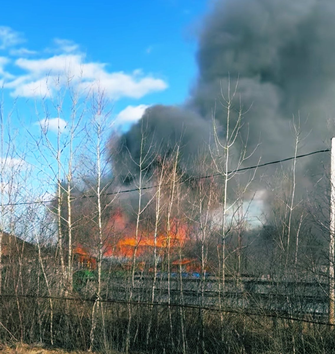 MaFireEMS's tweet image. 4th alarm of fire Billerica Ma, orders of Car 10