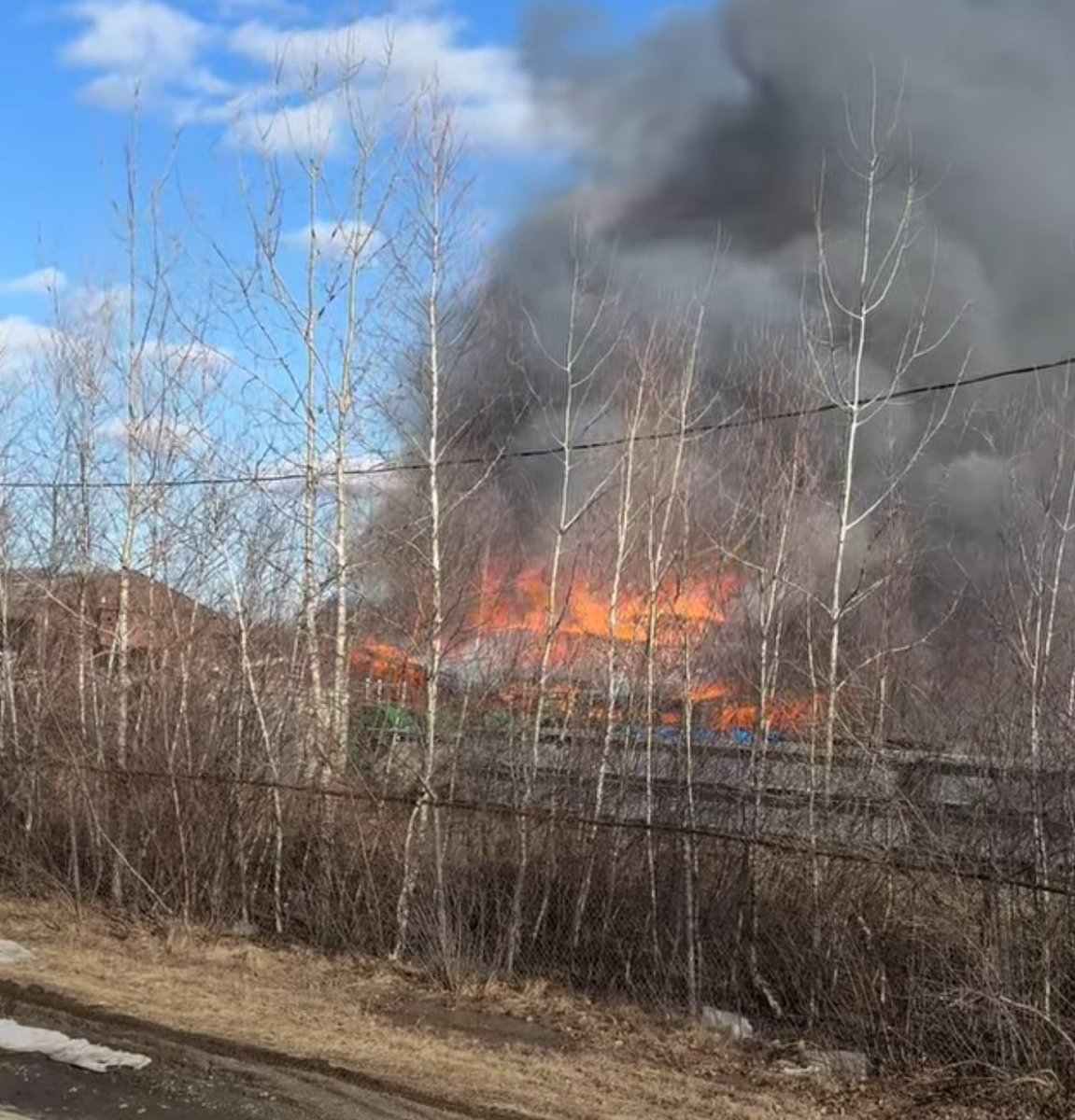 MaFireEMS's tweet image. 4th alarm of fire Billerica Ma, orders of Car 10