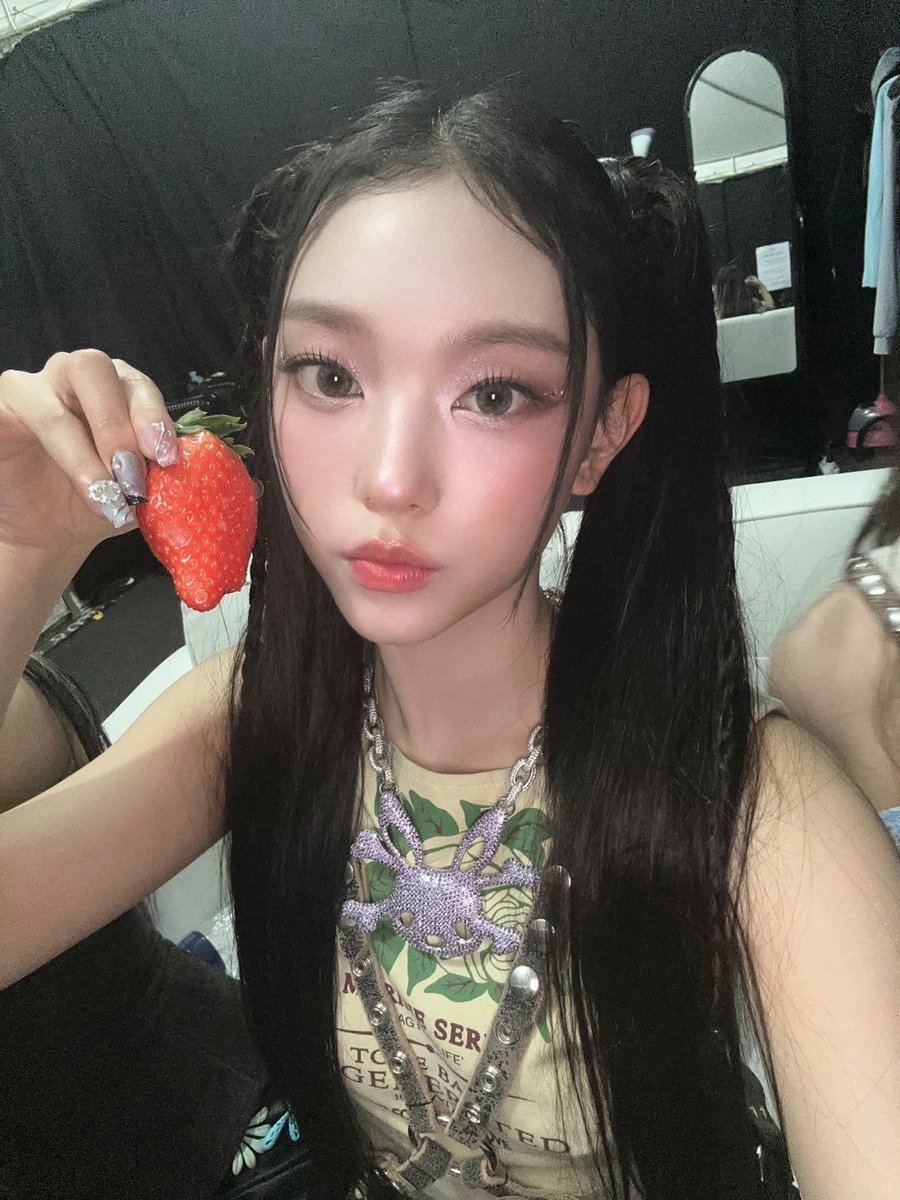 haerin ❦ (@haerinsources) on Twitter photo 