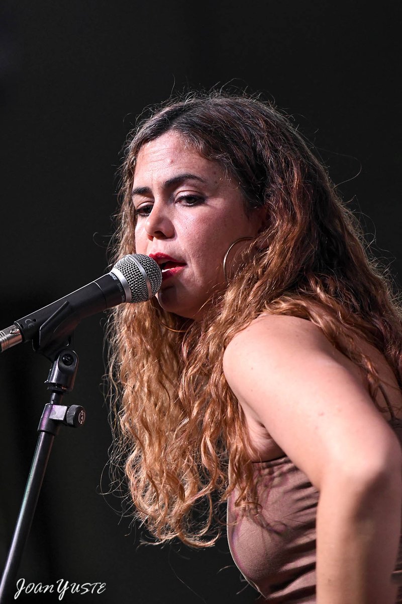 ACAF Santa Coloma: ACAF, al XII Festival de Blues de Santa Coloma de ... acaffotografia.blogspot.com/2025/03/acaf-a…