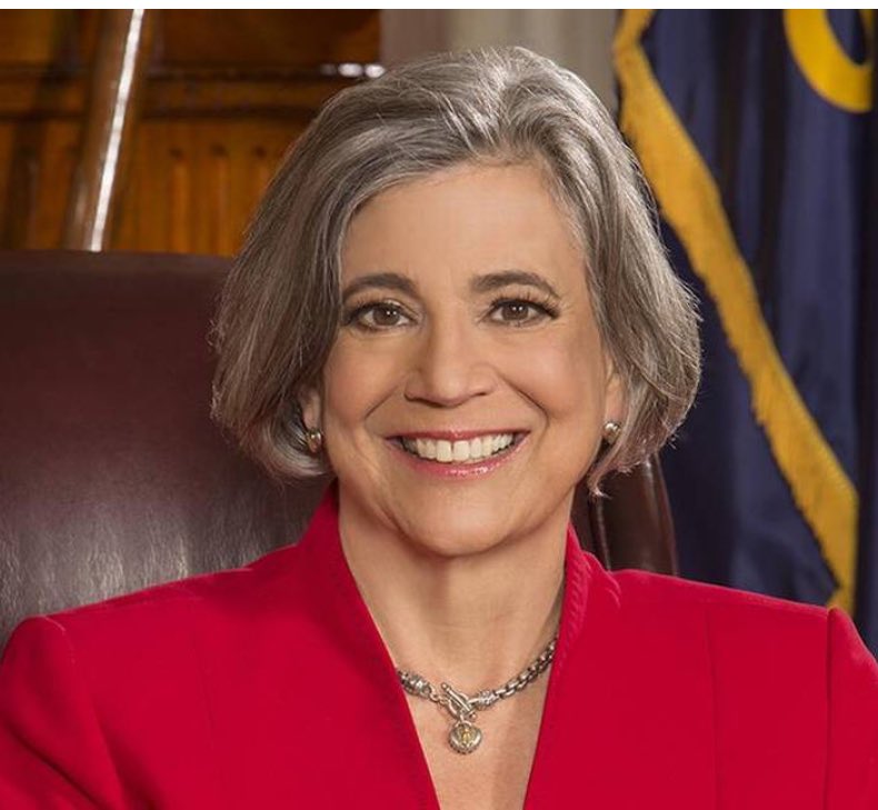 danedri's tweet photo. @kssenatedems Remember when Kansas had the first ever woman leader of the Republican Senate caucus, and it was 12 years ago? And she was President of the Senate? #waybehind https://t.co/AIh1xmqOKH