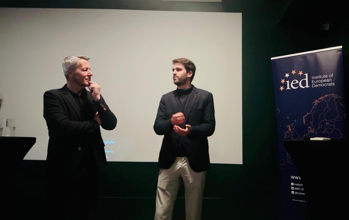 PhilippeMichelK's tweet image. #Europe This week-end I am in Krakow, Poland with @YoungDemsEU delagate by @MoDem and @democrats_eu the @bayrou project for Europe built 20 years ago with Romano Prodi and @RutelliTweet agreing @EmmanuelMacron"Together, for a solid and lasting peace. For Europe’s security" #EU