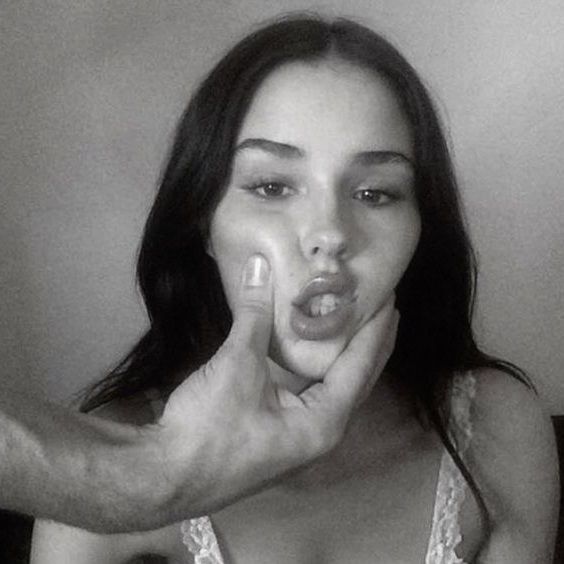 ClarkWithman's tweet image. 9 Techniques Psychologiques pour contrôler L’esprit d’une Femme

- THREAD -