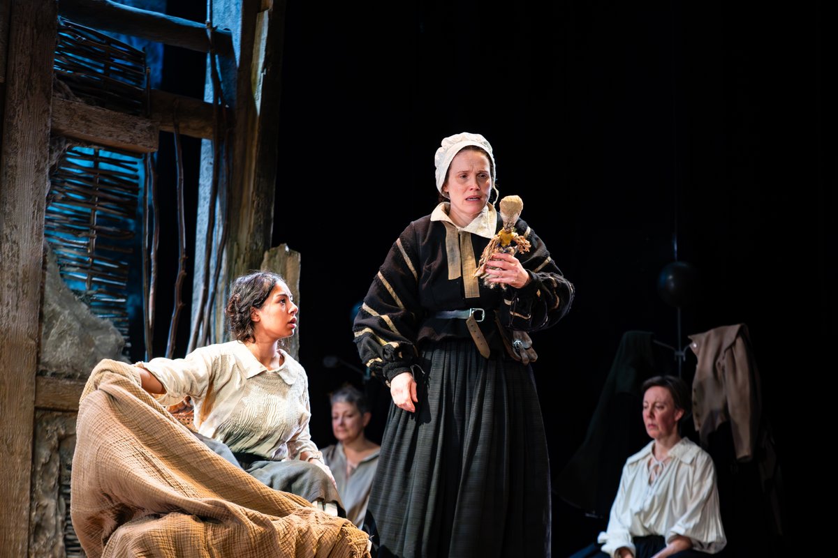 Suffolk on Stage (@suffolkonstage) on Twitter photo βοΈ REVIEW: A Tryal of Witches <a href="/TheatreRoyalBSE/">Theatre Royal Bury St Edmunds</a> until March 22.
"An extraordinary tale which reminds us that our past can also be our future."
Intrigued? Read the full review here: t.ly/DVdSX
(Photo credit: Tom Soper Photography)
#suffolk #burystedmunds βοΈ REVIEW: A Tryal of Witches <a href="/TheatreRoyalBSE/">Theatre Royal Bury St Edmunds</a> until March 22.
"An extraordinary tale which reminds us that our past can also be our future."
Intrigued? Read the full review here: t.ly/DVdSX
(Photo credit: Tom Soper Photography)
#suffolk #burystedmunds