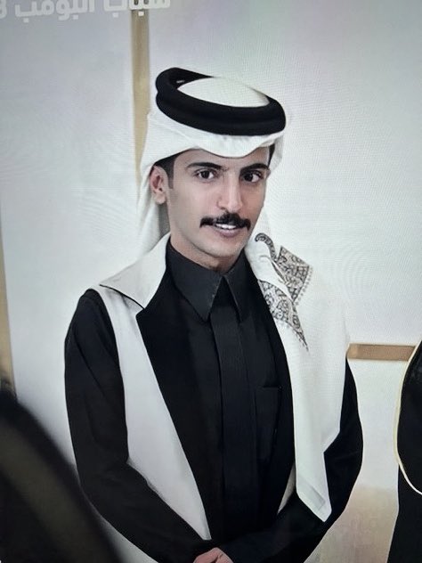 #نايف_الرفيدي
اف اف ياالنايف ااشكرك على التمثيل البطل!! 
طول الحلقه ما شفنا الممثلين الباقين غطيت عليهم اتتمنى ان ان بي سي يجيبونك ولا هم خسرانين وهوليود ممثل بطل ما حسين أصلاً انك تمثل كانه واقع استمرر يانجم وحن معك  🤍✨