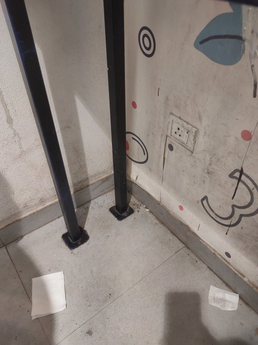 sauravism's tweet photo. @dominos_india  Is this way we are maintaining the hygiene of a store??  Dominos must look into it

The place is very dirty, I also found out that the water tap was not working, what can be done?
@fssaiindia

#FoodSafety #fssai https://t.co/S29Qv0oAKc