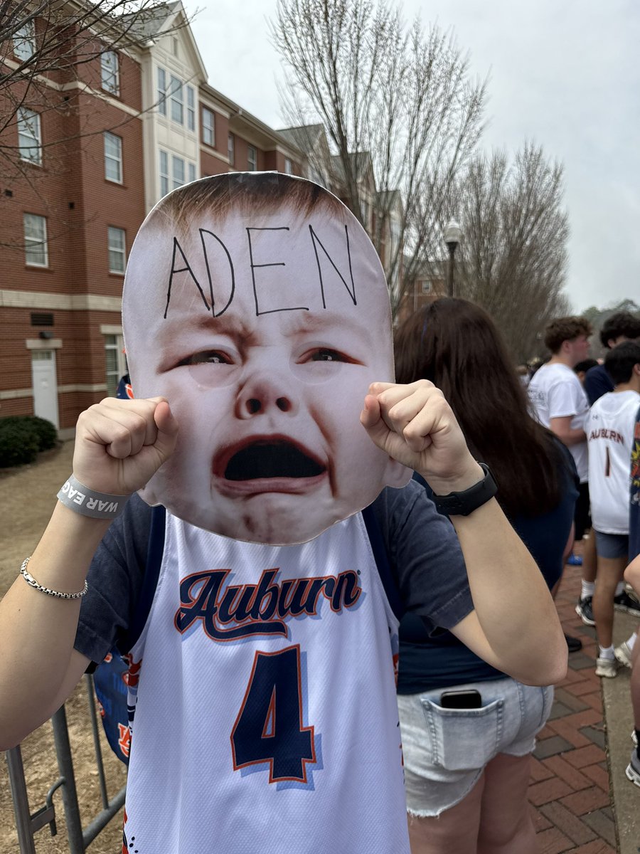 AUBURN JUNGLE IS READY #auburn #auburnbasketball <a href="/WarDamnStool/">Auburn Barstool</a>
