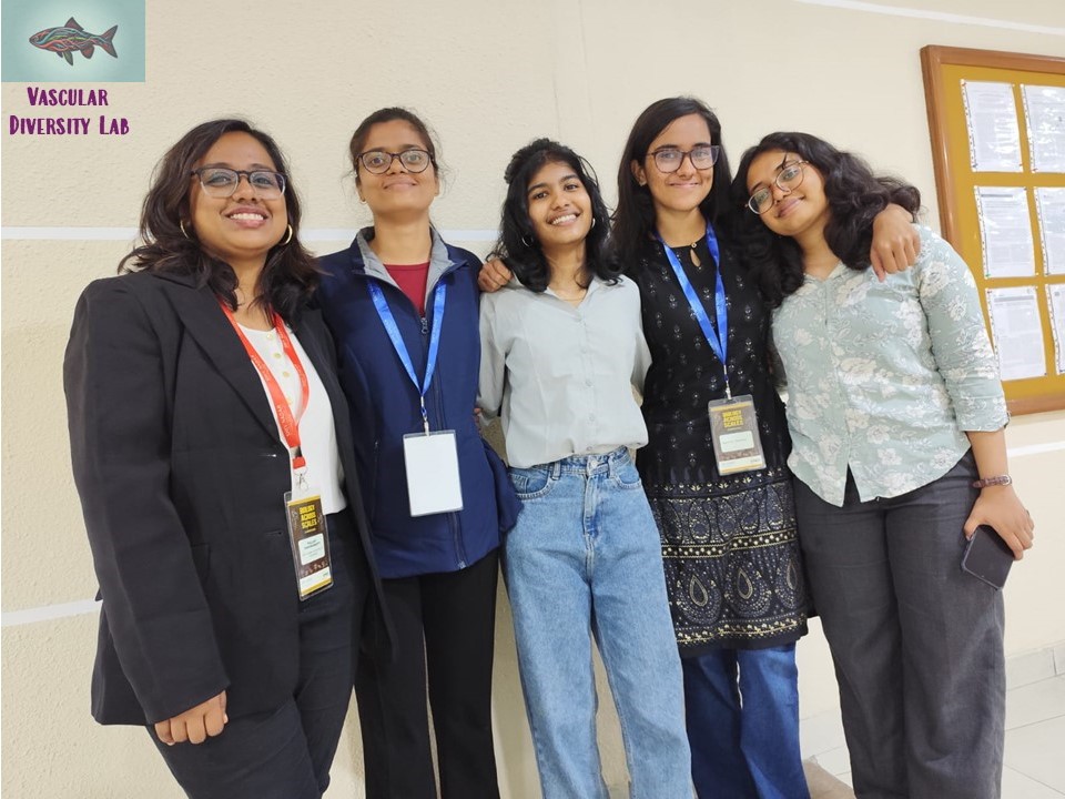 Rudra_nayan's tweet image. As we celebrate International Women's Day, I thank @KarinaYaniv for providing amazing mentorship & for being an influential figure in my scientific journey. Now as a PI, I have a wonderful group of women scientists shaping the direction of our research
#HappyWomensDay
#IWD25