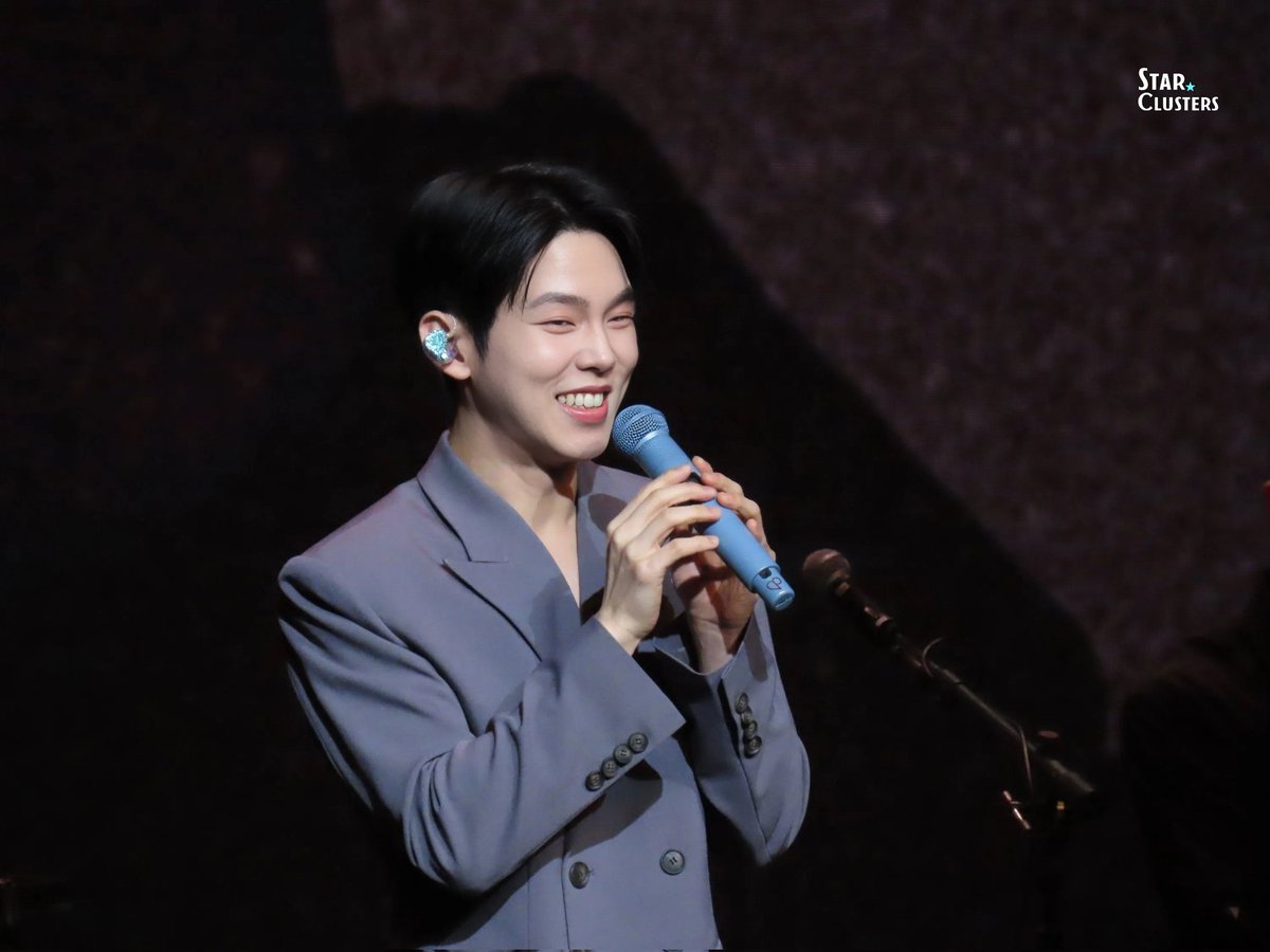 starclustersth's tweet photo. ⭐️ ภาพบรรยากาศ  "พอล คิม" #PaulKim ในงาน '2025 Paul KimConcert <Sincerely yours> in Bangkok'

#2025PaulKimConcertinBKK
#Sincerely_yours https://t.co/p9ToR2W8uW