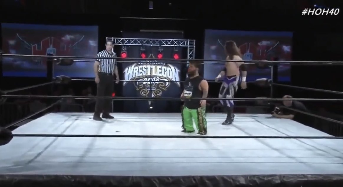 BlazexInferno's tweet image. #AlexReynolds vs #Swoggle #HOH40