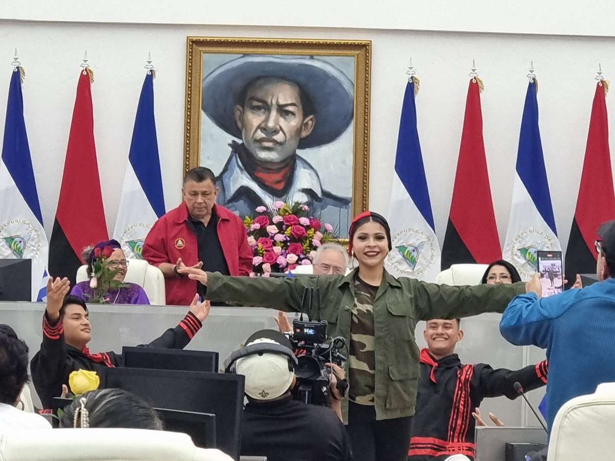 LA ASAMBLEA NACIONAL RINDIENDO HOMENAJE A LAS MUJERES NICARAGÜENSES, HEROÍNAS DE LA PATRIA