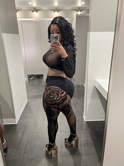 Watch Jayla Page's leaked NSFW photo on TwXstars