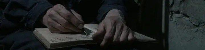 “Benim aşkım uymaz öyle her saza.”