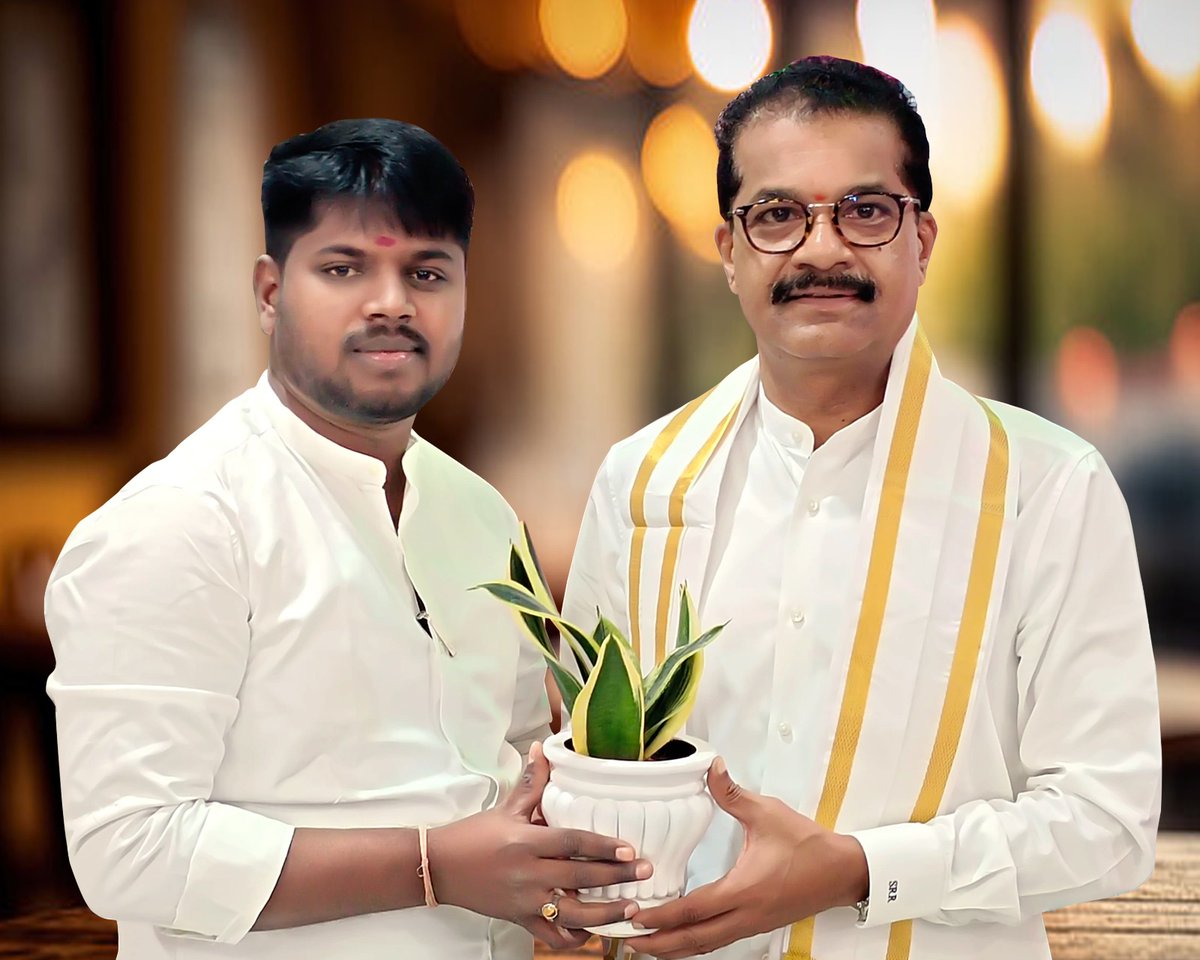 KoluNaresh5's tweet photo. తెలంగాణ రాష్ట్ర తోలి ముఖ్యమంత్రి గౌరవ @KCRBRSPresident గారికి మరియు తెలంగాణ తోలి మున్సిపల్ మరియు IT మిస్టర్ BRS పార్టీ వర్కింగ్ ప్రెసిడెంట్  గౌరవ శ్రీ @KTRBRS గారికి నమస్కరిస్తూ నారాయణపేట జిల్లా BRS పార్టీ అధ్యక్షులు గౌరవ శ్రీ @SRReddyBRS గారికి MLC ఇవ్వాలని అడుగుతున్నాం...🙏 https://t.co/grnyU20MwN