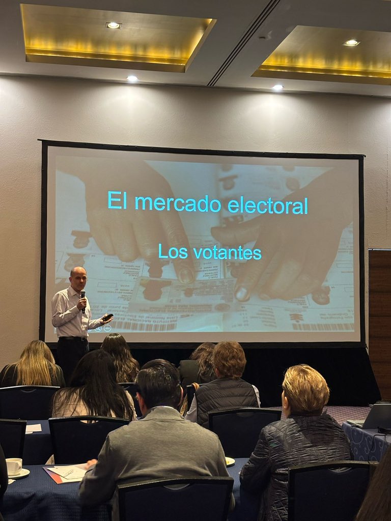 ConsultoresyMkt's tweet image. Taller de @dirkzavala en #SeminarioNPJ2025: “Encuestas y opinión pública” 

#EleccionesPoderJudicial
#Elecciones2025