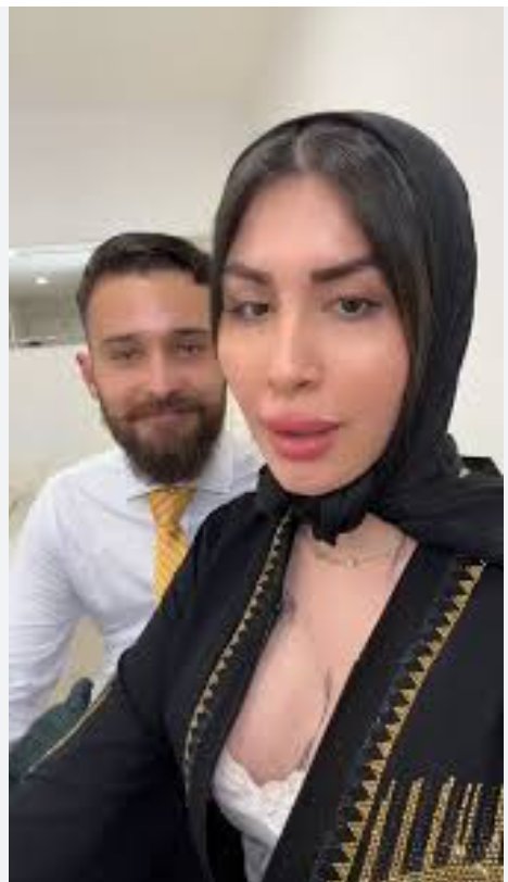 مقتل الطبيبة العلوية ميرنا العطواني في الساحل السوري قبل قليل.
مصادر من الطائفة العلوية، اصبح عدد القتلى أكثر من مائة شخص فقط من #عائلة_العطواني!
نطالب وزارة الداخلية السورية بالتدخل السريع لإنقاذ #عائلة_العطواني من الإبادة.

#سوريا_الان
#اللاذقية
#مجزره_الساحل_السوري
#عمرو_سعد