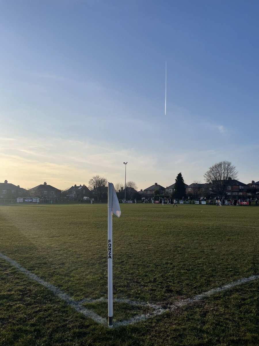 Full-Time ⏹️

A proper result on the road.

A 300+ mile round trip and 3 points on the board, a brilliant feeling.

The lads worked so hard right until the very end.

Get in the boys 🤩

⚫️⚪️ 1-2 🔵

#OneBoro