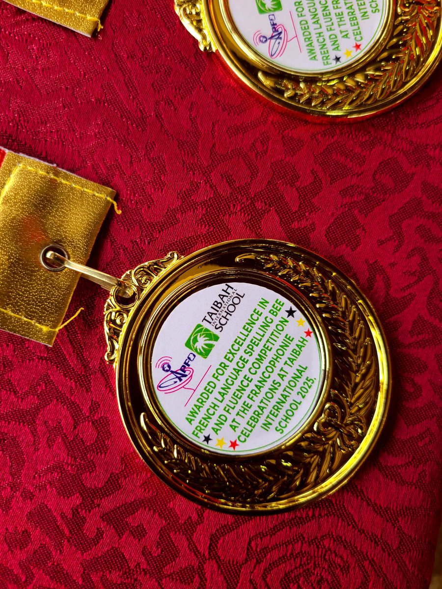 Association des professeurs de français en Ouganda tweet media