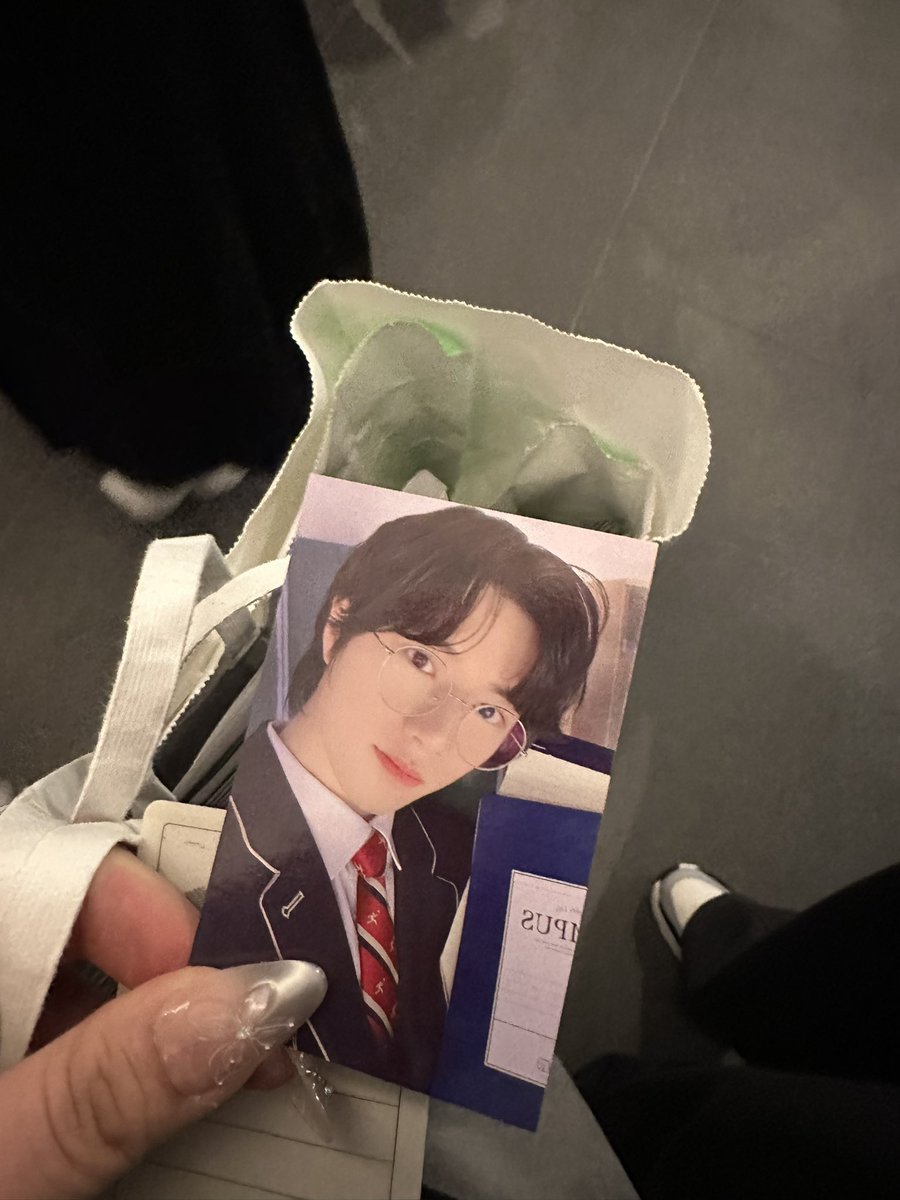 나 완전 럭키 ><