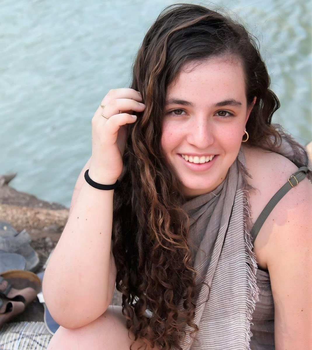 HeidiBachram's tweet photo. 🕯️Today it’s International Women’s Day and tonight at the Brighton memorial we will dedicate to Ayelet Arnin. She was murdered inside a bomb shelter. Blown apart, then shot. Ayelet was a journalist so instinctively recorded everything. Even after she was slaughtered by antisemitic, misogynist terrorists. 

She recorded 27 human beings crowded into a space not made for more than 10. She recorded a couple saying their last “I love you”, a pregnant woman calling out for her fiancé, a young woman kicking away a grenade then dying. 

She recorded everything so we would know what happened to her. Even though many feminists have let down this rising star who was murdered by rapist monsters, we will not.

We will never forget Ayelet Arnin. Never.
#IWD2025