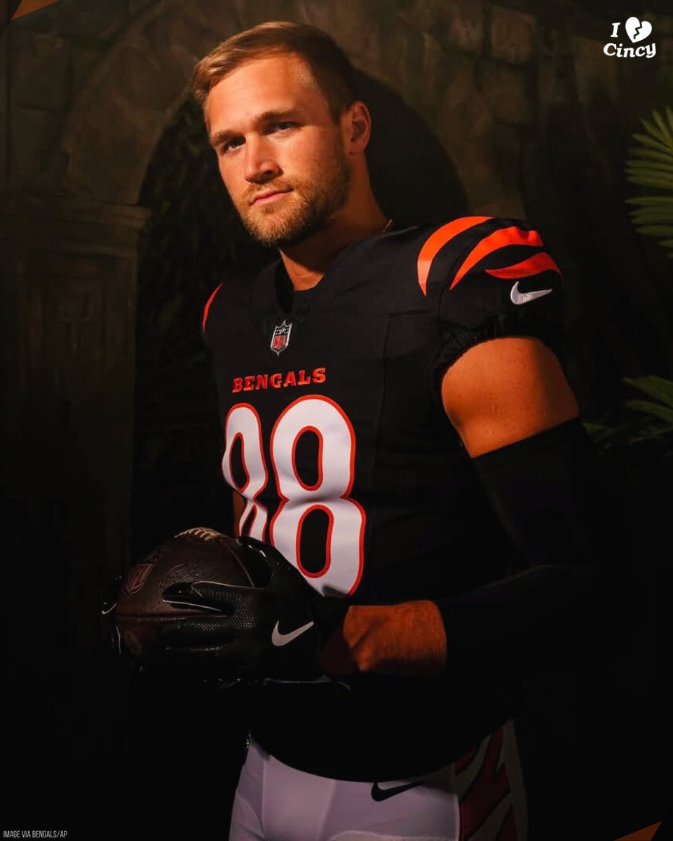 Cincinnati 💔 (@cincyproblems) on Twitter photo BREAKING: #Bengals are signing TE Mike Gesicki to a 3-year / $25.5M deal, per <a href="/RapSheet/">Ian Rapoport</a>. 🐅 #WHODEY BREAKING: #Bengals are signing TE Mike Gesicki to a 3-year / $25.5M deal, per <a href="/RapSheet/">Ian Rapoport</a>. 🐅 #WHODEY