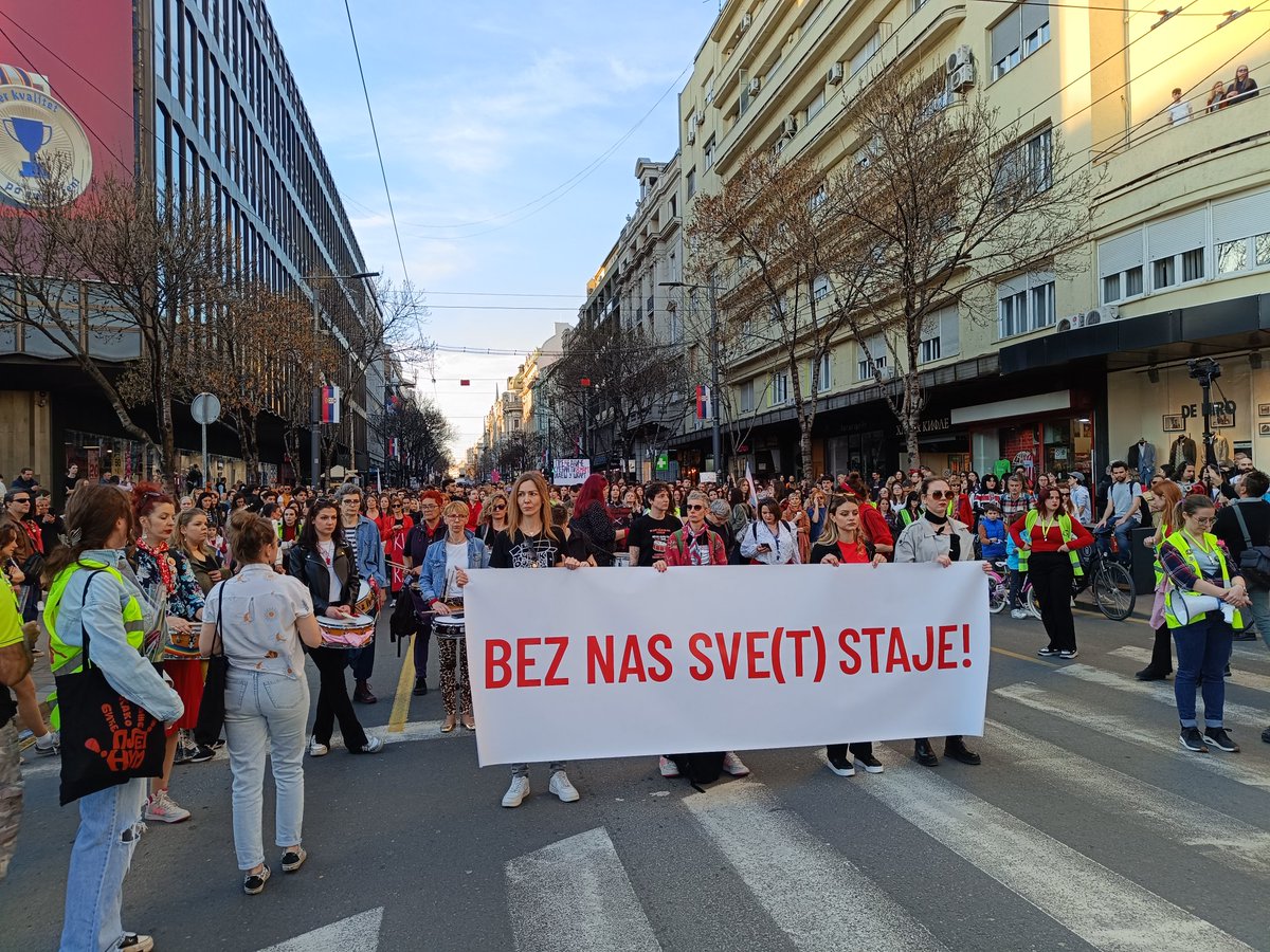 K_U_P_E_K's tweet image. Da je Šarović došao da snima Marš ne bi bio uhapšen. #osmimart #beograd #solidarnost #danzena