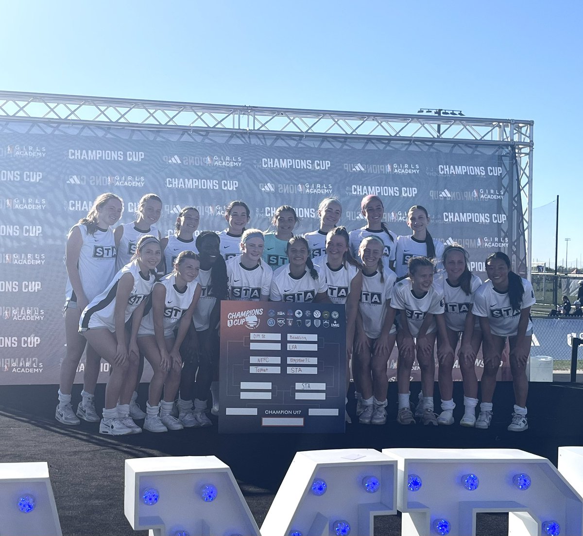 Catalina Mangone tweet media