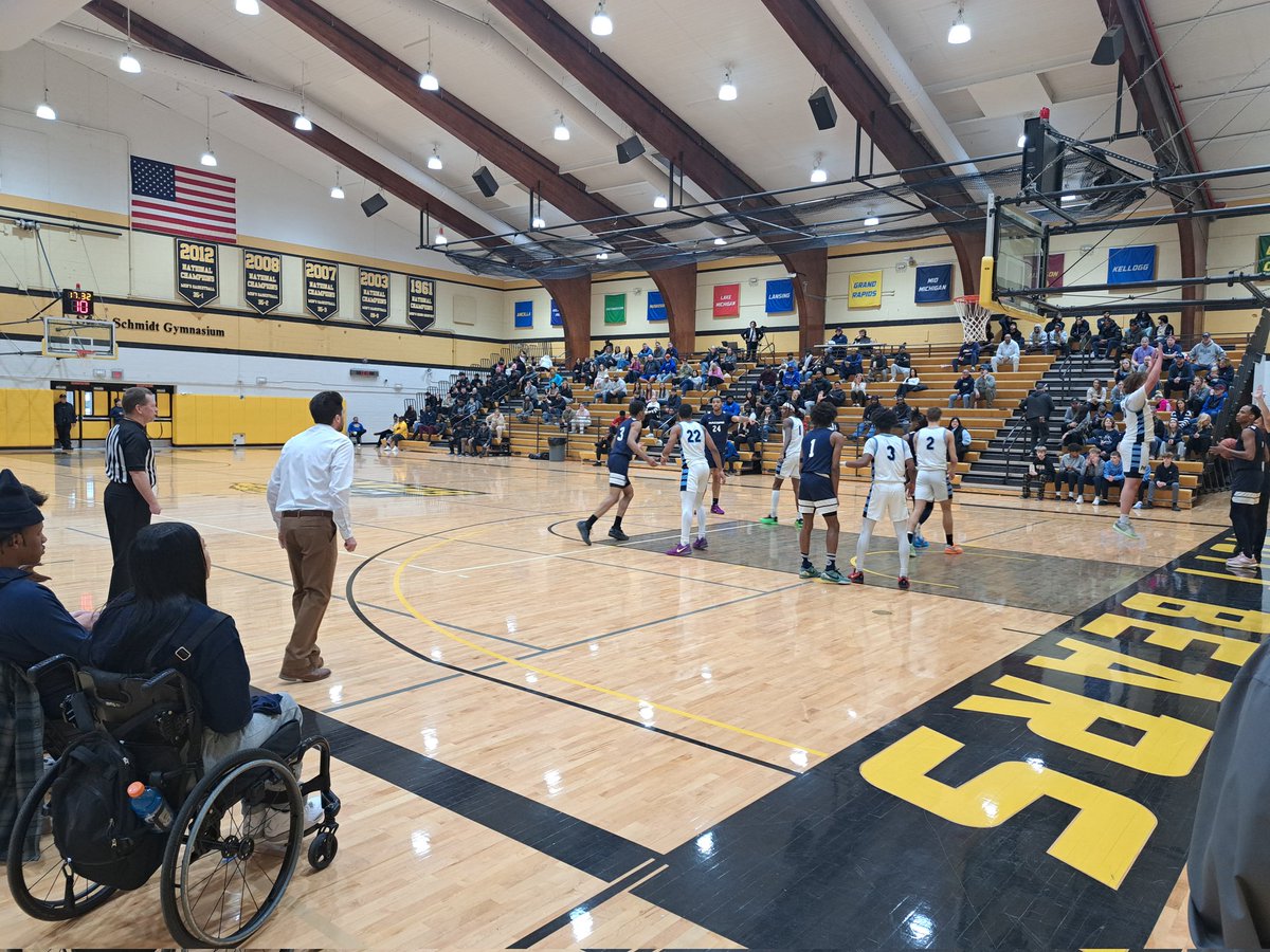 80 minutes away from tip. Region Championship, and a trip to Nationals on the line for <a href="/MUAC_Basketball/">Marian University’s Ancilla College Basketball</a> ⚡️🏀⚡️ #ForTheRing