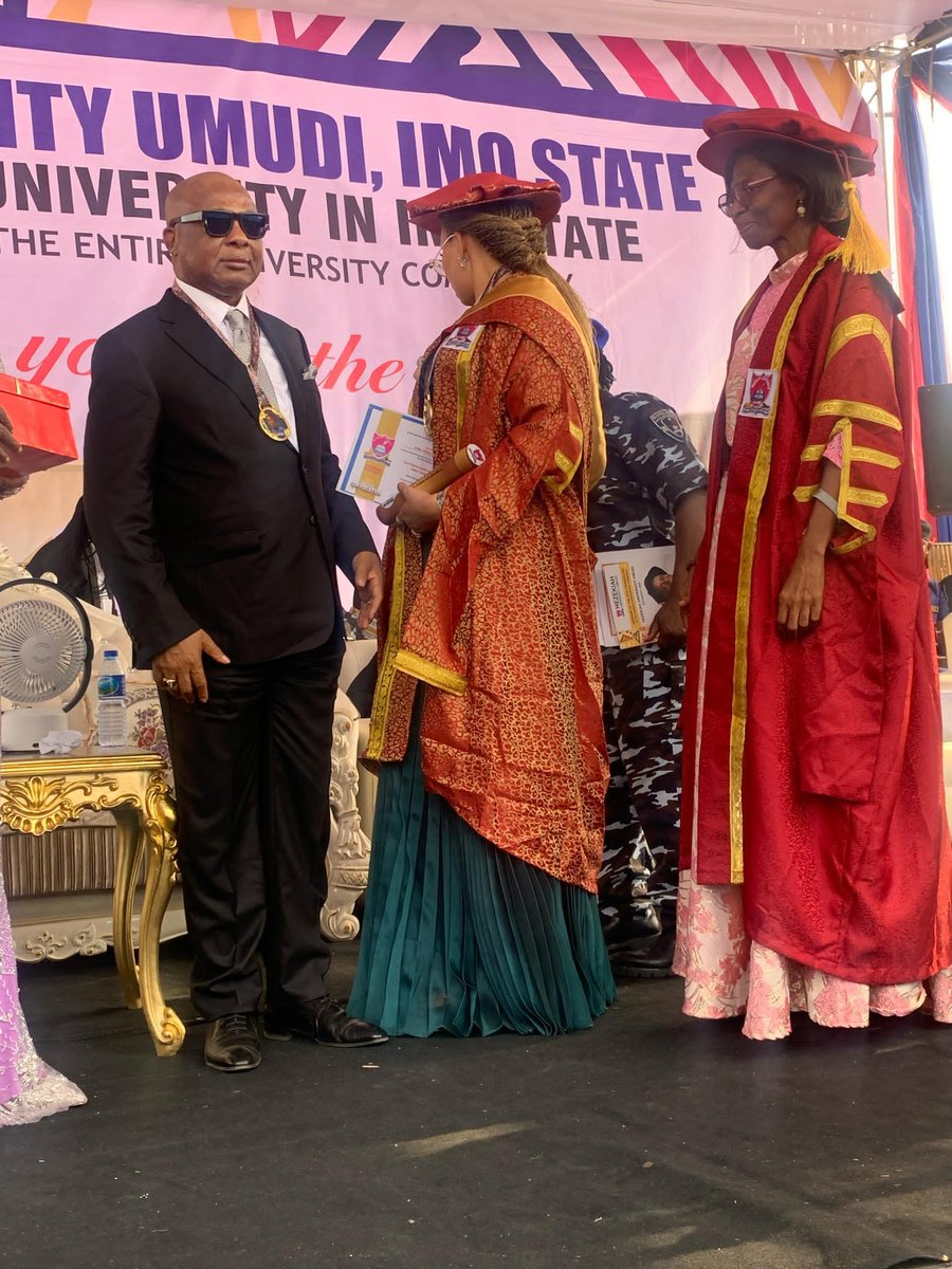 apro_dawildcat's tweet photo. CHIOMA UZODIMMA HONOURED WITH DOCTORATE AT HEZEKIAH UNIVERSITY’S MAIDEN CONVOCATION

Her Excellency, Chief Barr. Mrs. Chioma Uzodimma, @Chioma_Uzodimma has been conferred with a Doctor of Public Administration by Hezekiah University during its maiden convocation ceremony.

The university recognised her outstanding contributions to governance, leadership, and public service, celebrating her impact on society.

The event was graced by dignitaries, academics, and well-wishers, including her husband, the Governor of Imo State, His Excellency, Dist. Sen. Hope Uzodimma, CON, @Hope_Uzodimma1 who joined in honouring her achievements.